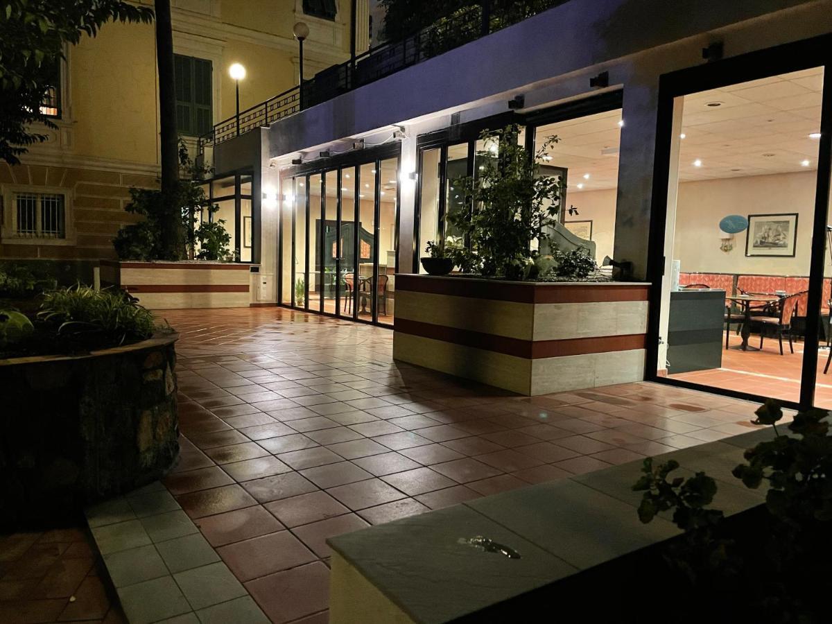 米拉马雷酒店 因佩里亚 外观 照片